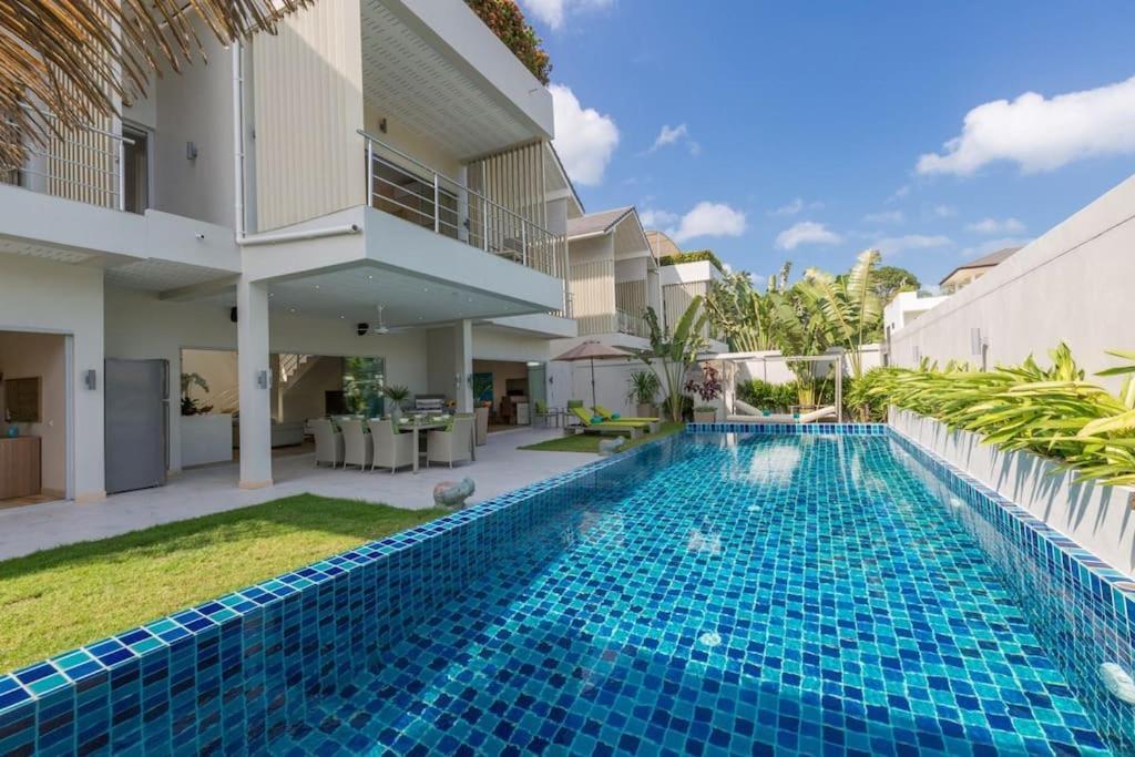 5-Bdr Villa With A Beach Club And 5* Hotel Service 湄南海滩 外观 照片